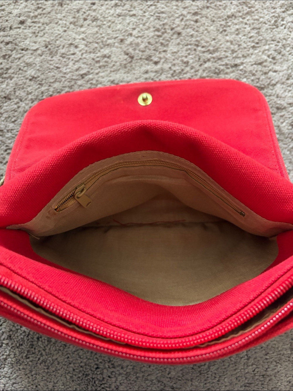 Red Canvas Crossbody Bag with Beige Strap - Picture 5 of 11